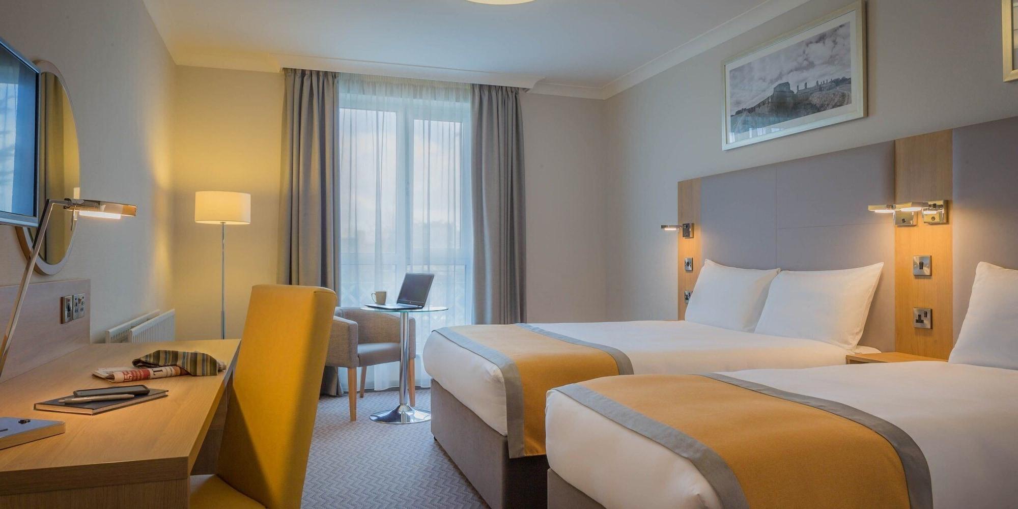 Maldron Hotel Tallaght Bagian luar foto