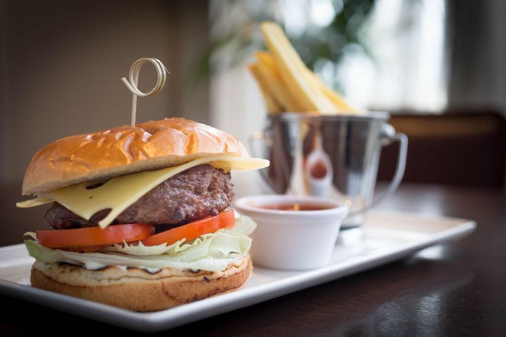 Maldron Hotel Tallaght Bagian luar foto