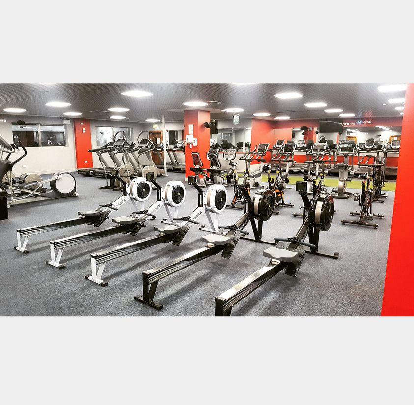 Maldron Hotel Tallaght Bagian luar foto