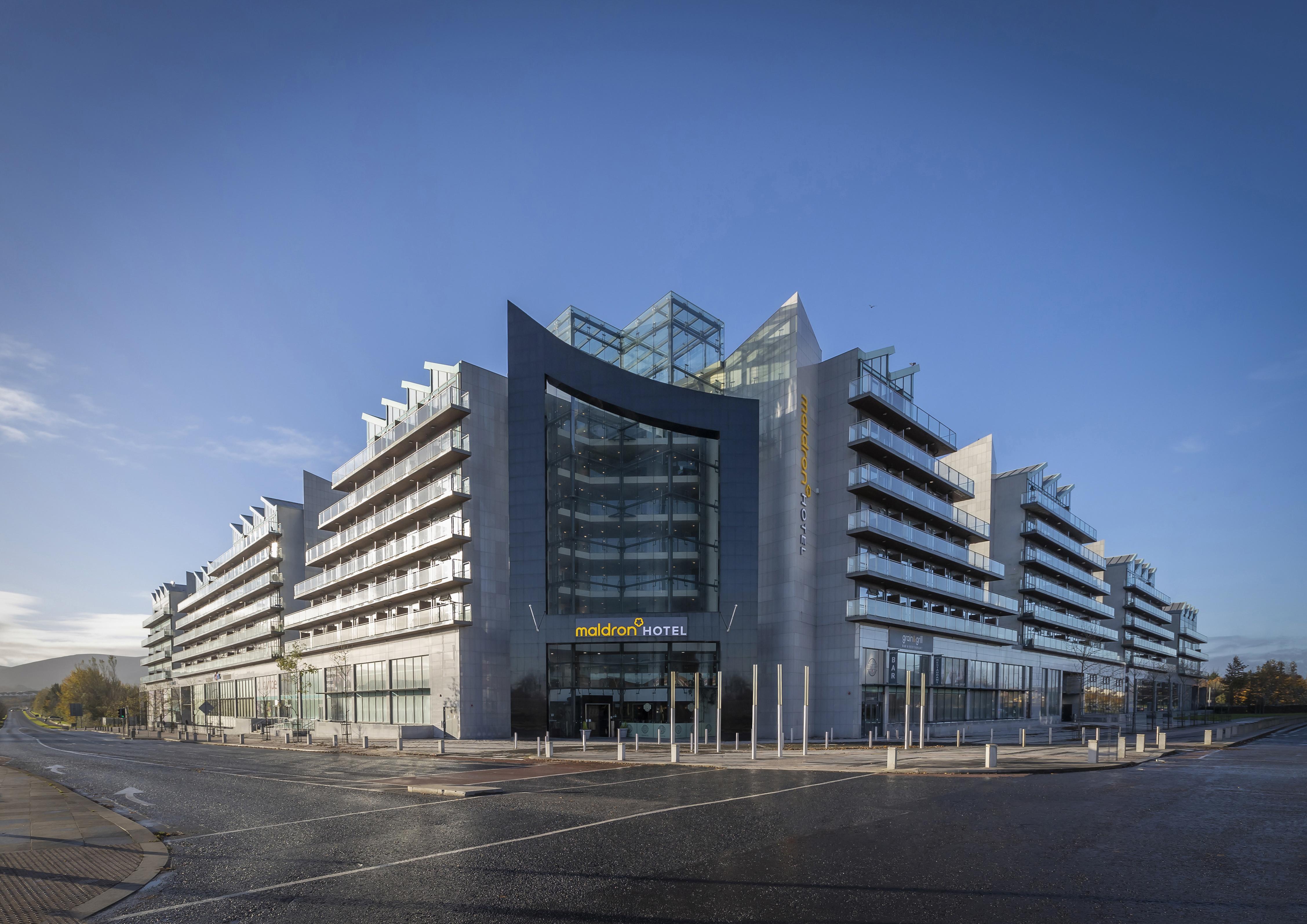Maldron Hotel Tallaght Bagian luar foto