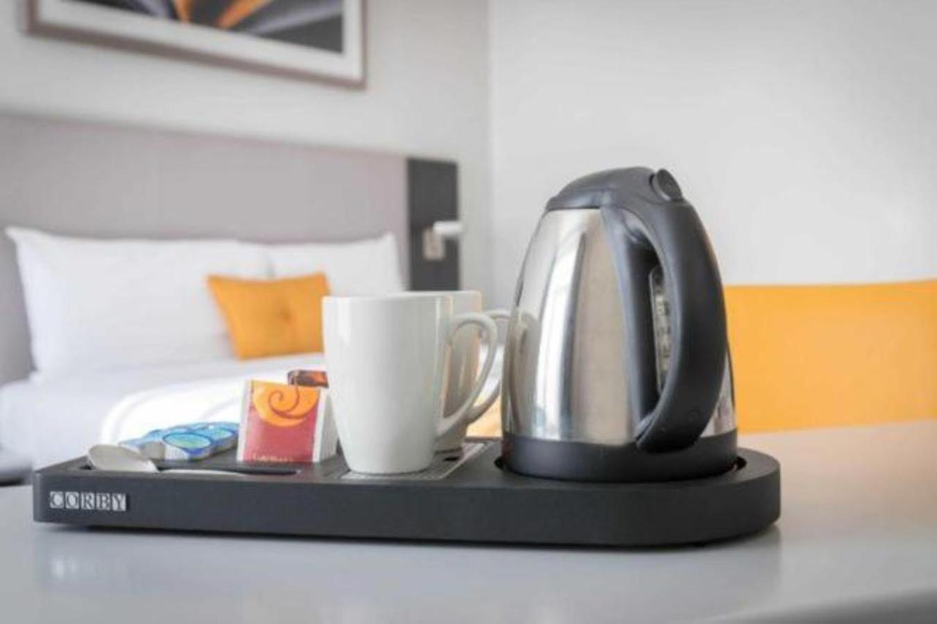 Maldron Hotel Tallaght Bagian luar foto