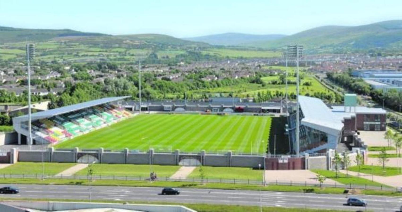 Maldron Hotel Tallaght Bagian luar foto